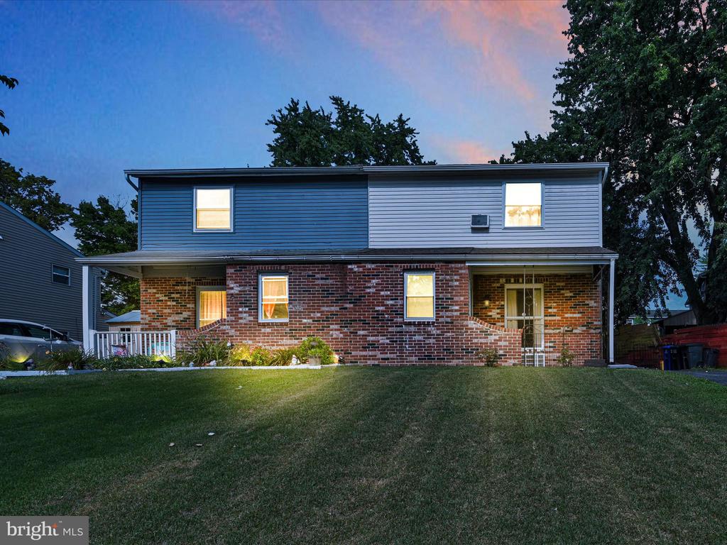 539 CREEKSIDE LANE