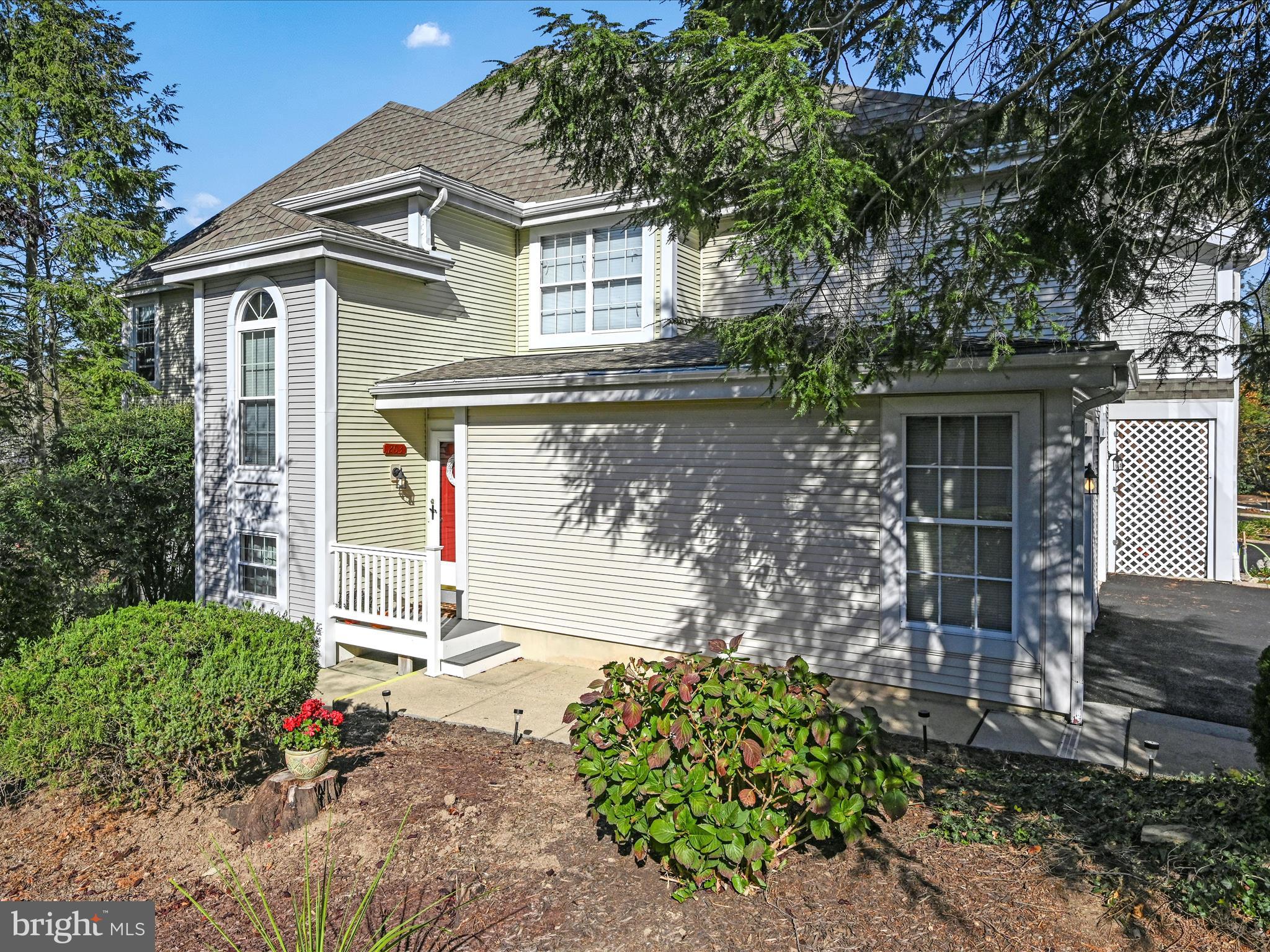 205 COUNTRY PLACE DRIVE