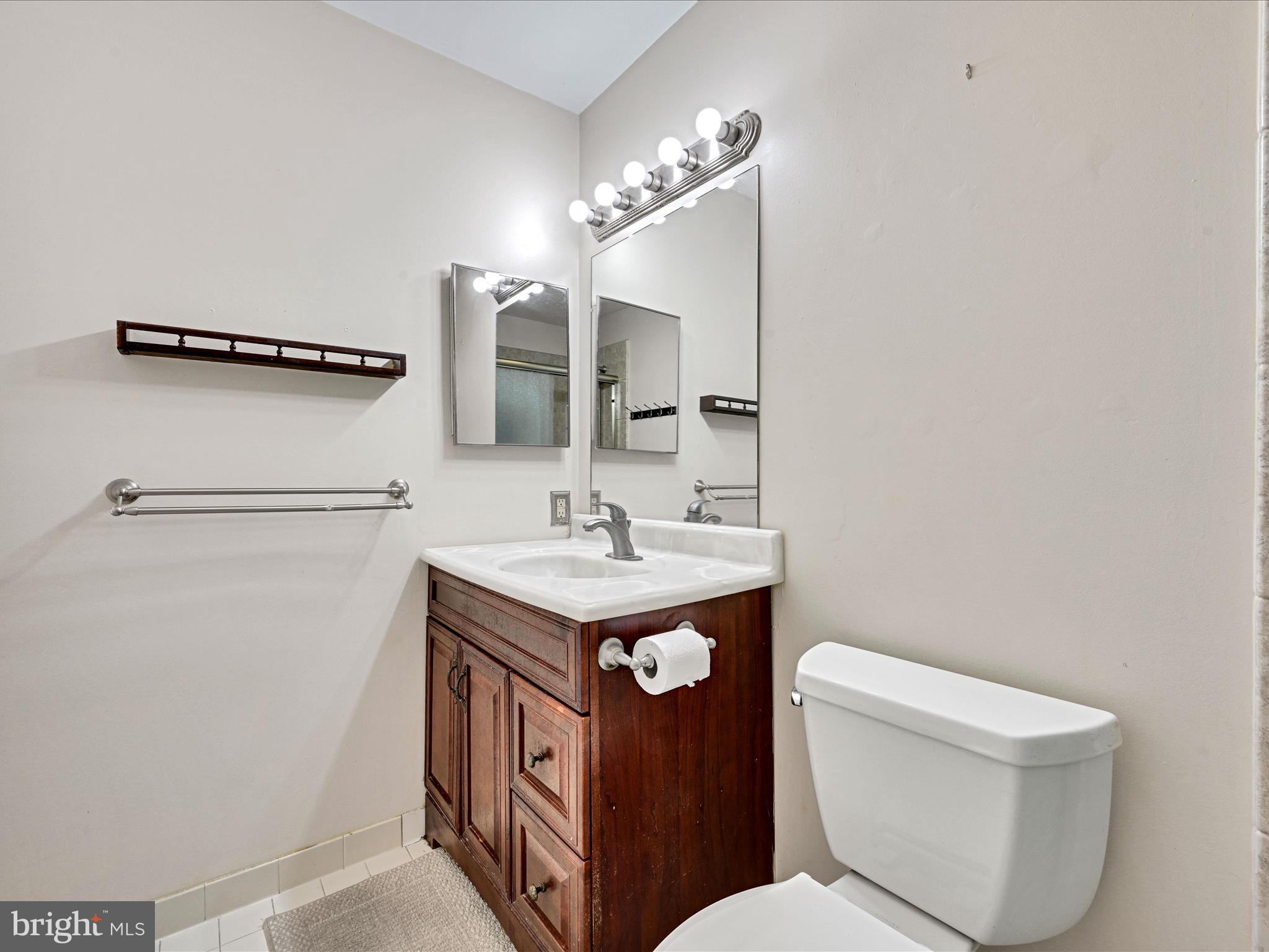 205 COUNTRY PLACE DRIVE