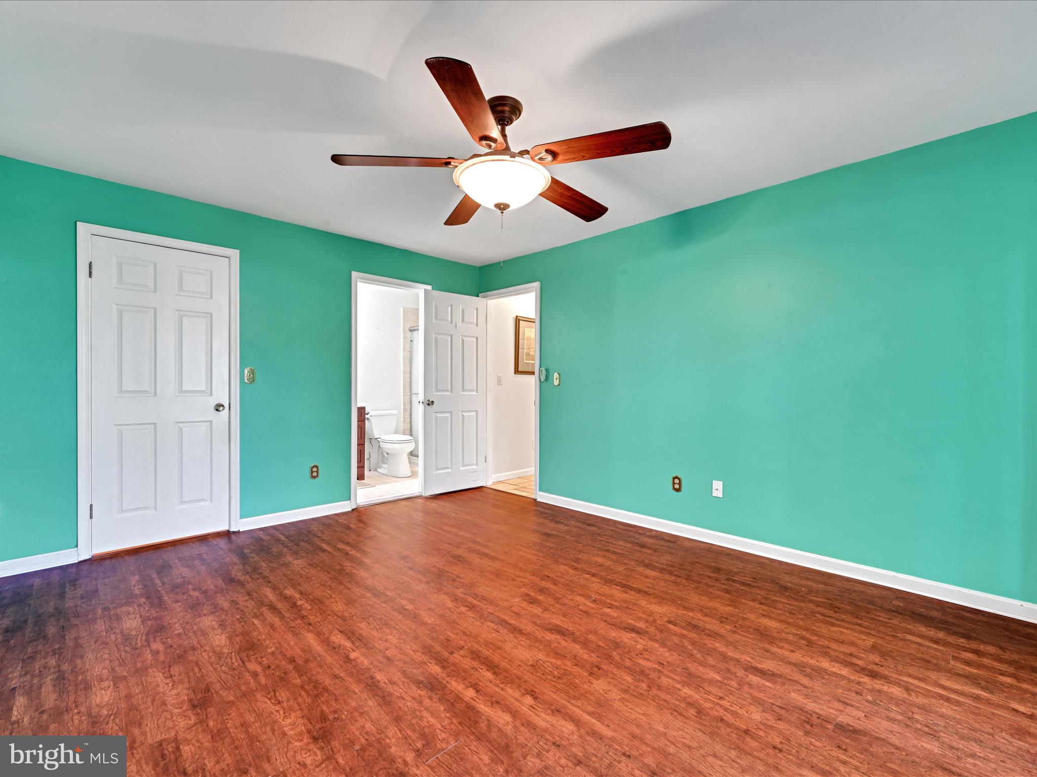 205 COUNTRY PLACE DRIVE