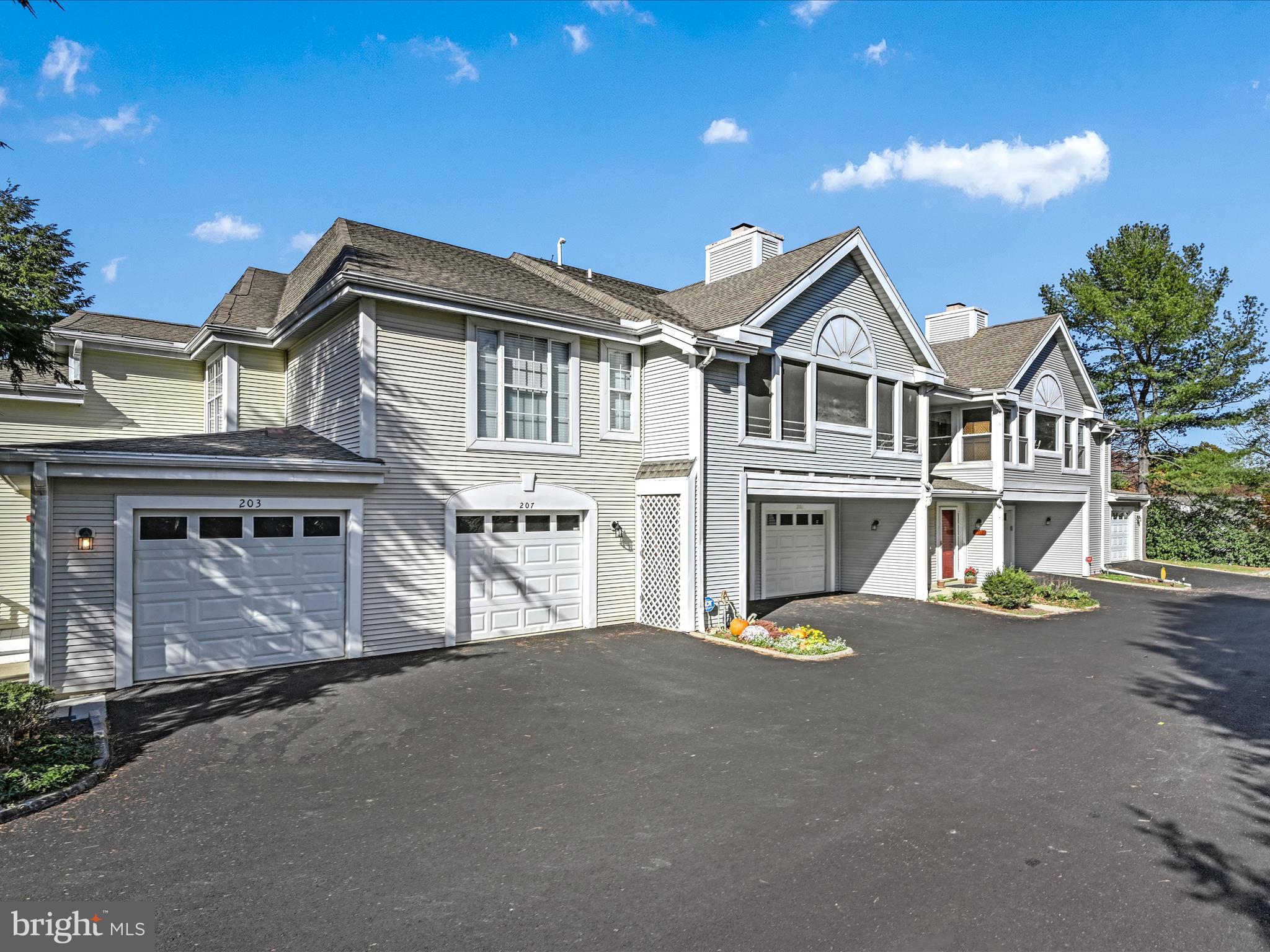 205 COUNTRY PLACE DRIVE