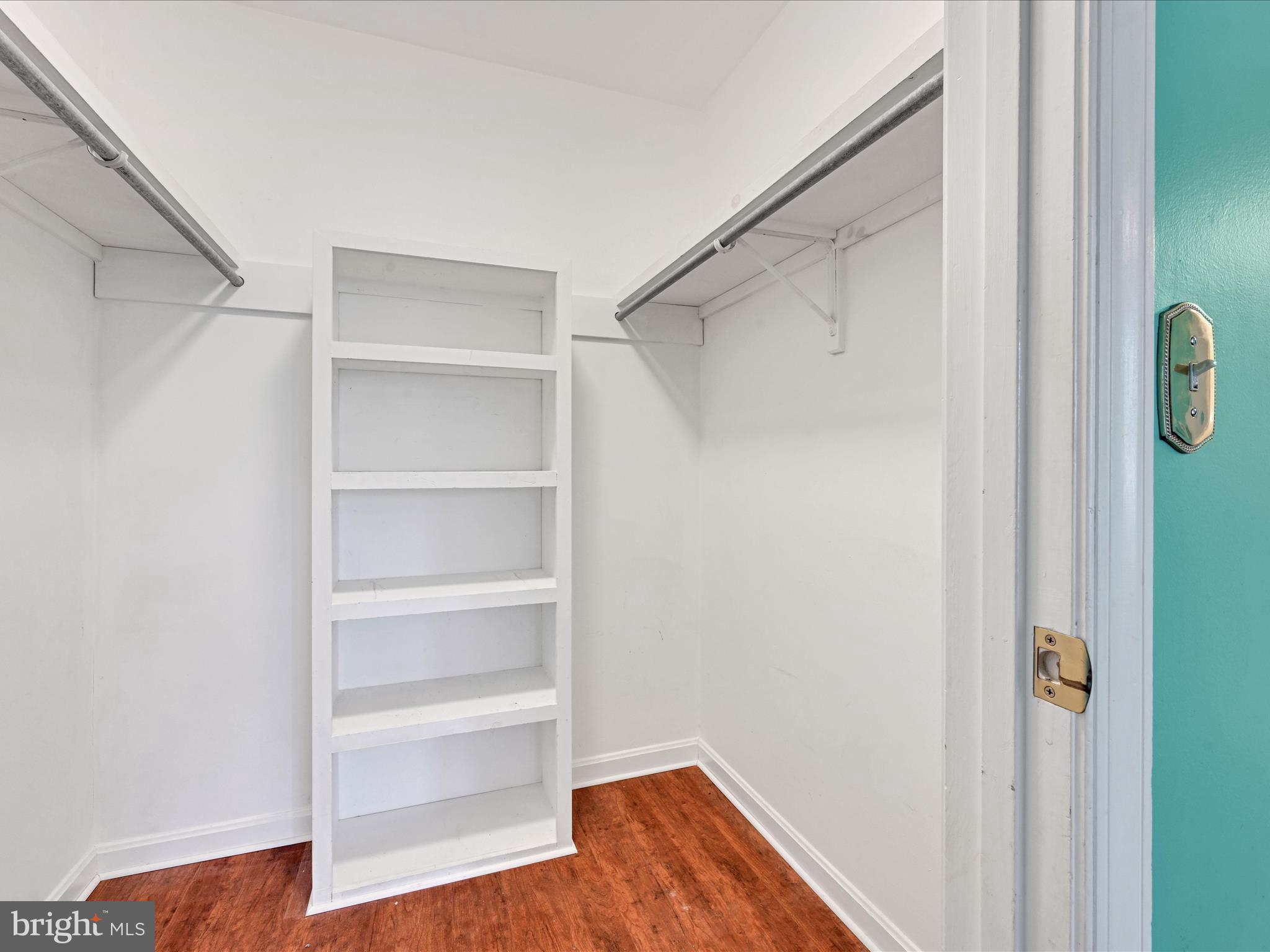 205 COUNTRY PLACE DRIVE