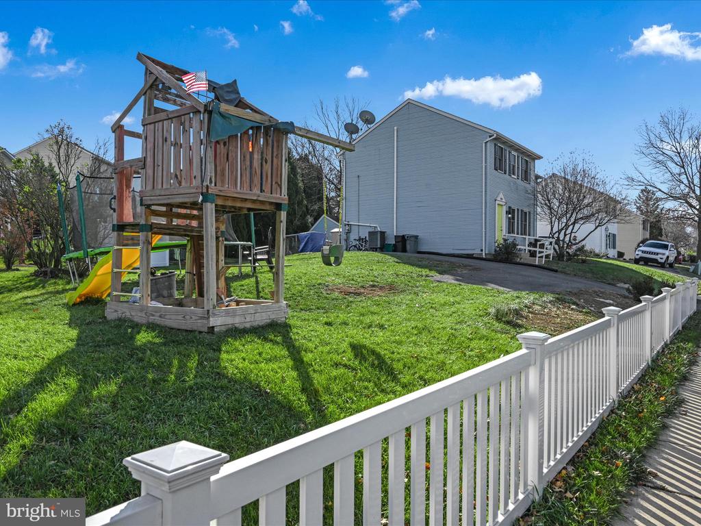 279 MANHEIM STREET