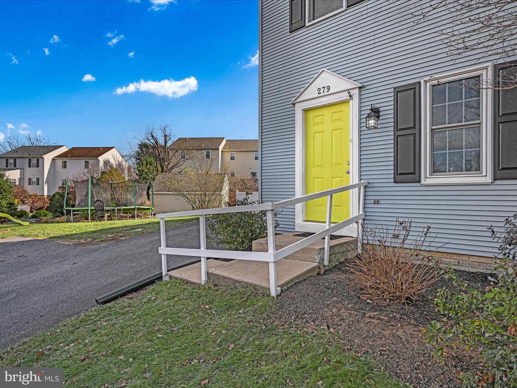 279 MANHEIM STREET