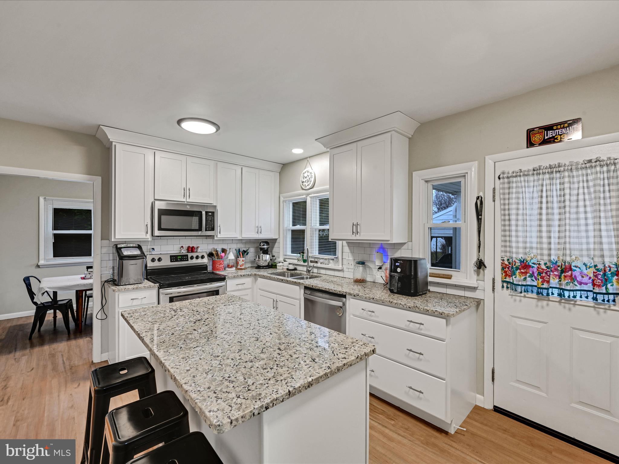 316 S RAILROAD AVENUE