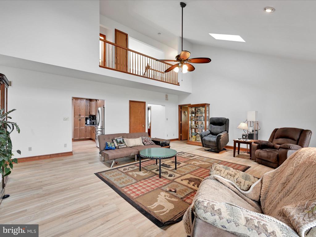 1802 MANSION LANE