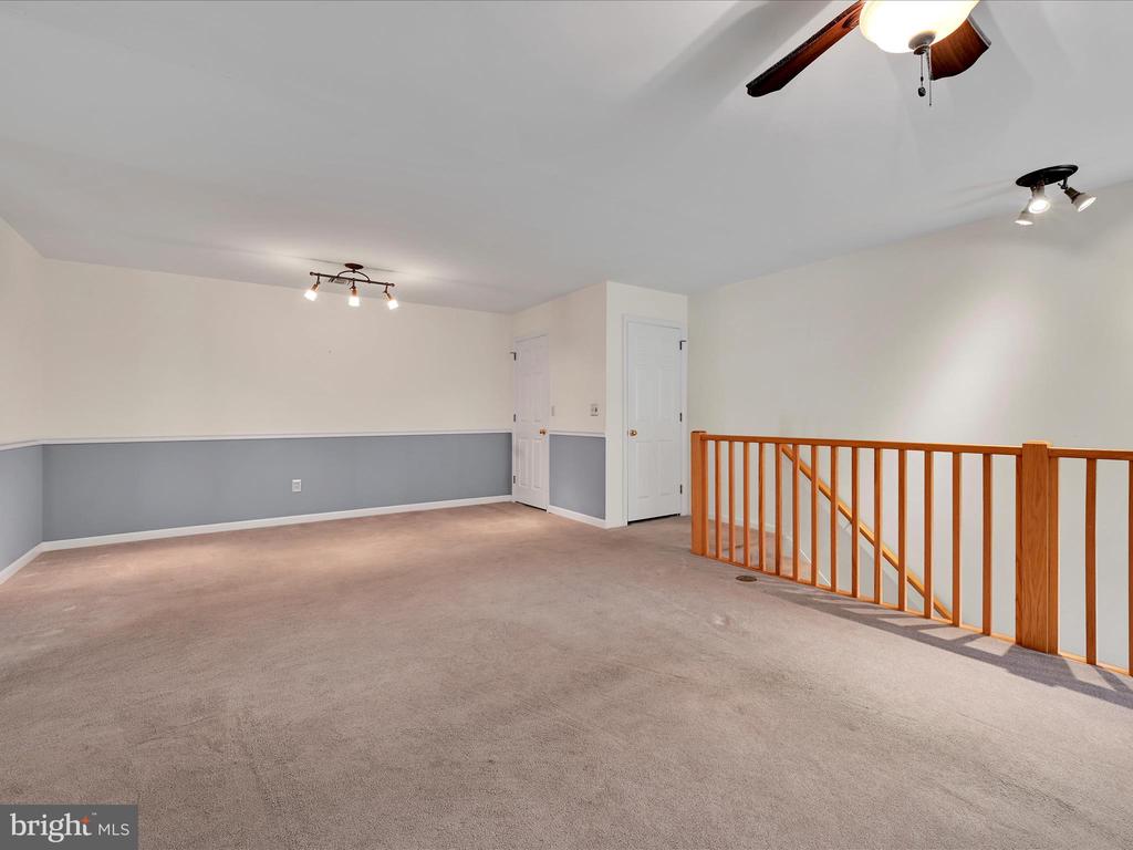 301 COUNTRY PLACE DRIVE