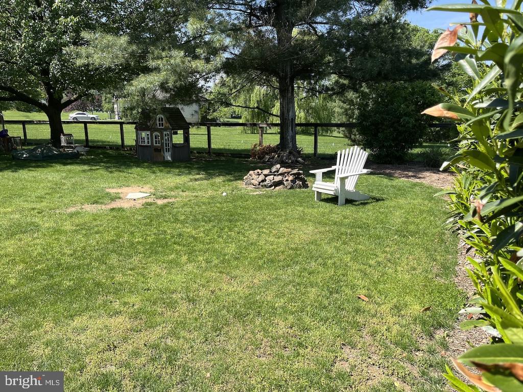 678 N STRICKLER ROAD