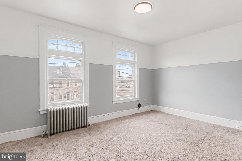 16 W LIBERTY STREET