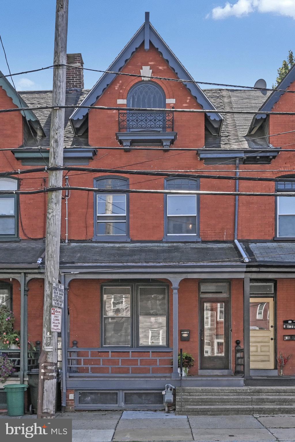 16 W LIBERTY STREET