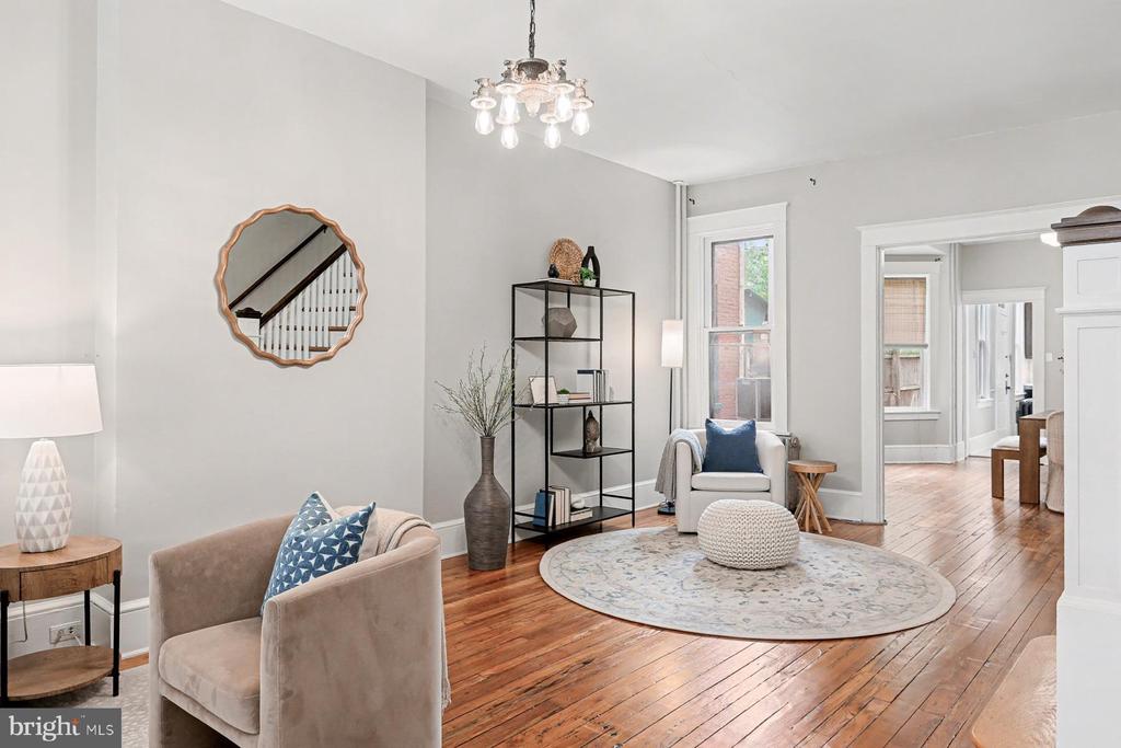 16 W LIBERTY STREET
