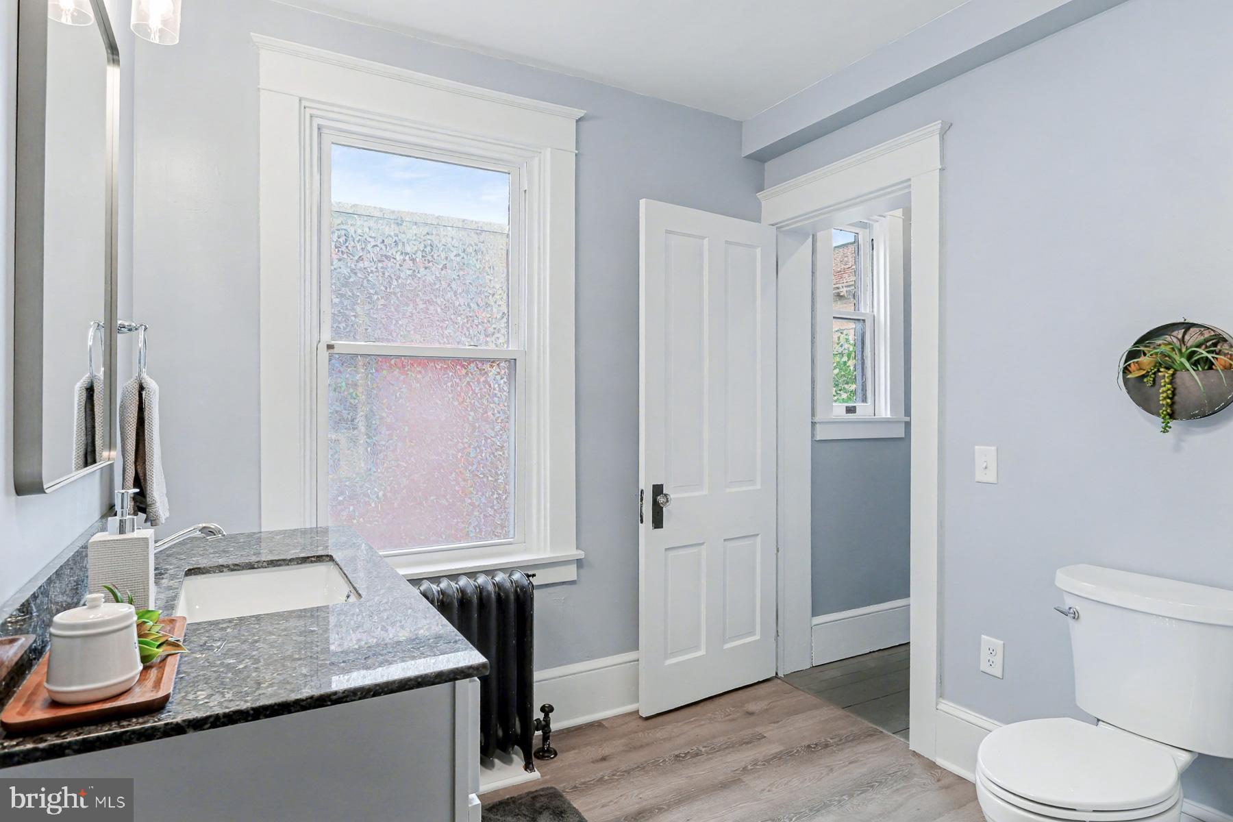 16 W LIBERTY STREET