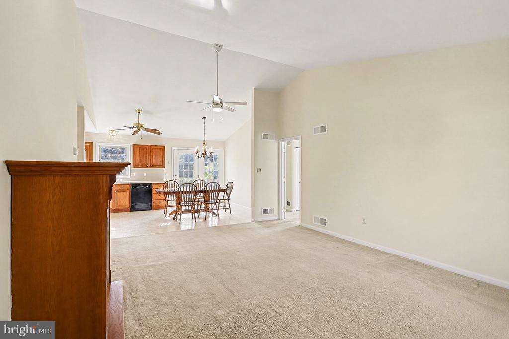 3954 LAUREL RUN