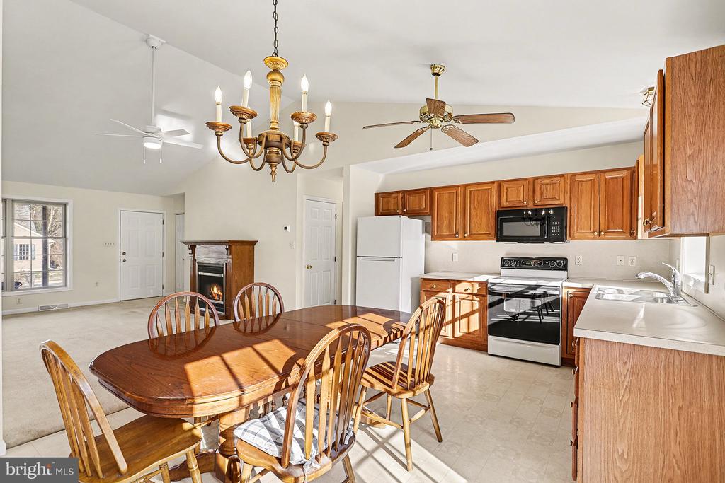 3954 LAUREL RUN