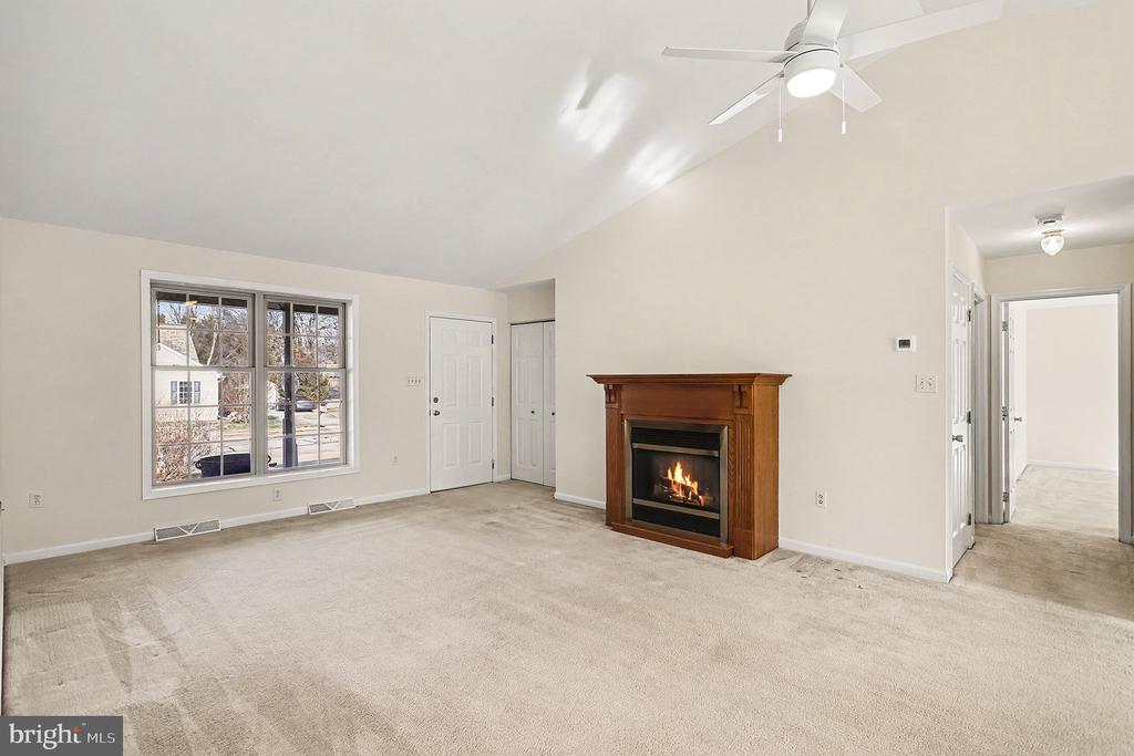 3954 LAUREL RUN