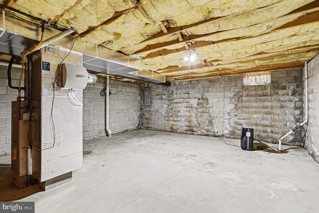 3954 LAUREL RUN
