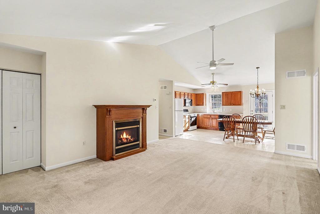 3954 LAUREL RUN