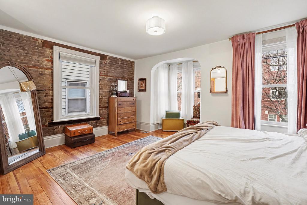 24 E ORANGE STREET