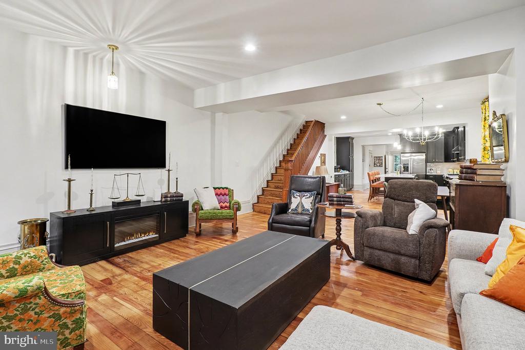 24 E ORANGE STREET
