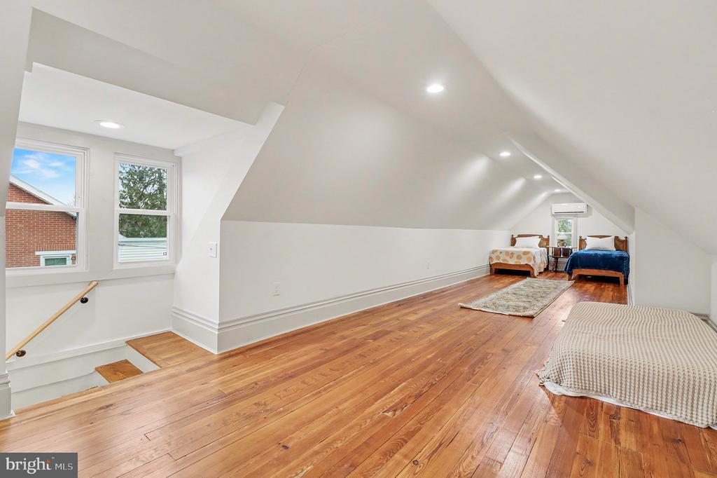 24 E ORANGE STREET