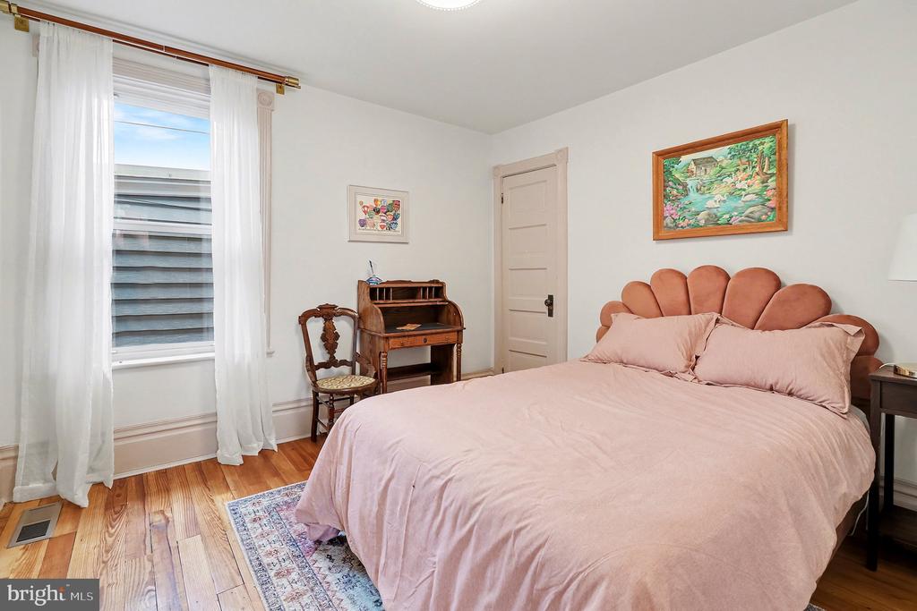 24 E ORANGE STREET