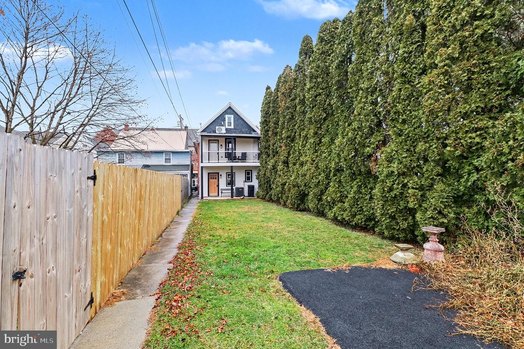 24 E ORANGE STREET