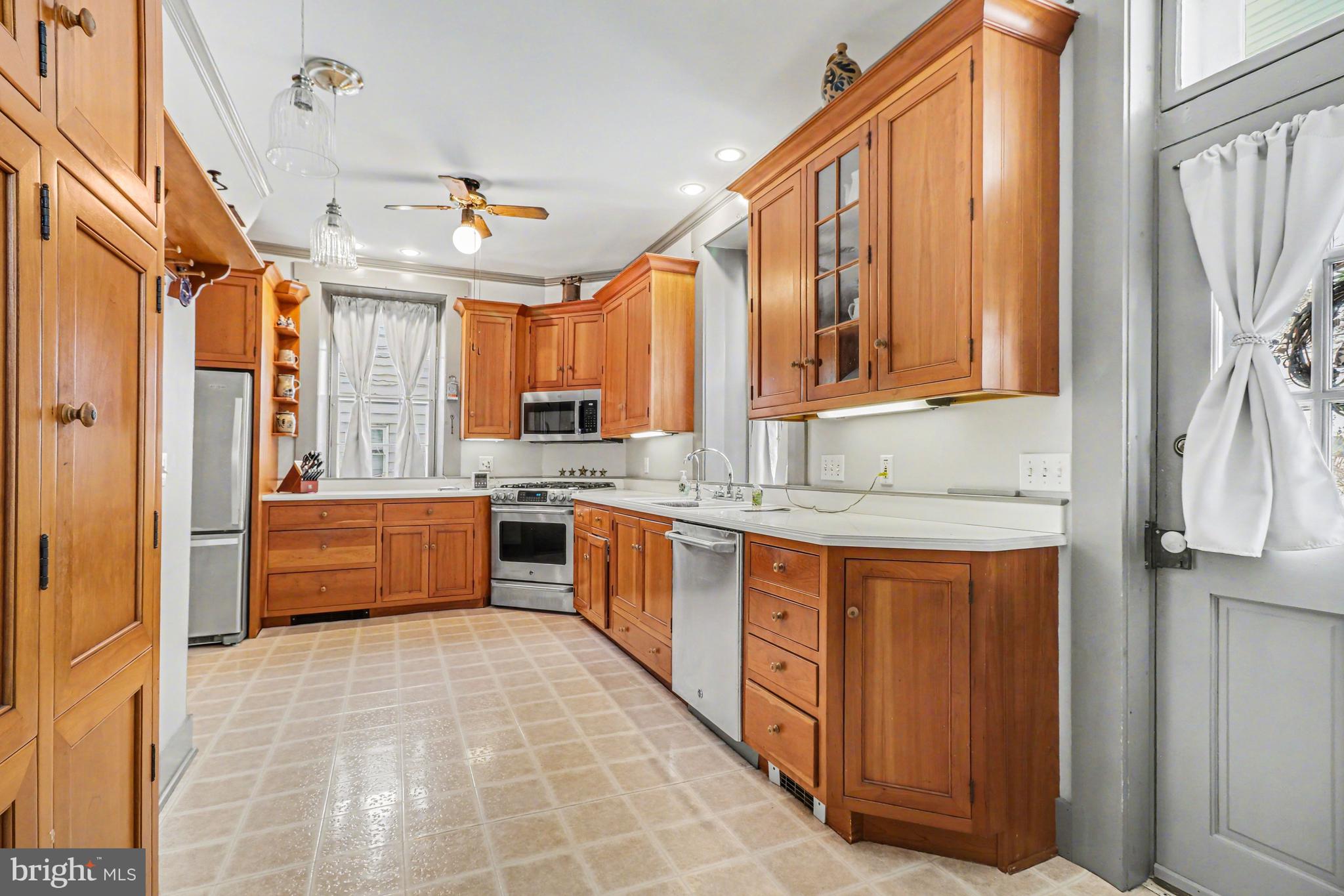 13 W MAIN STREET