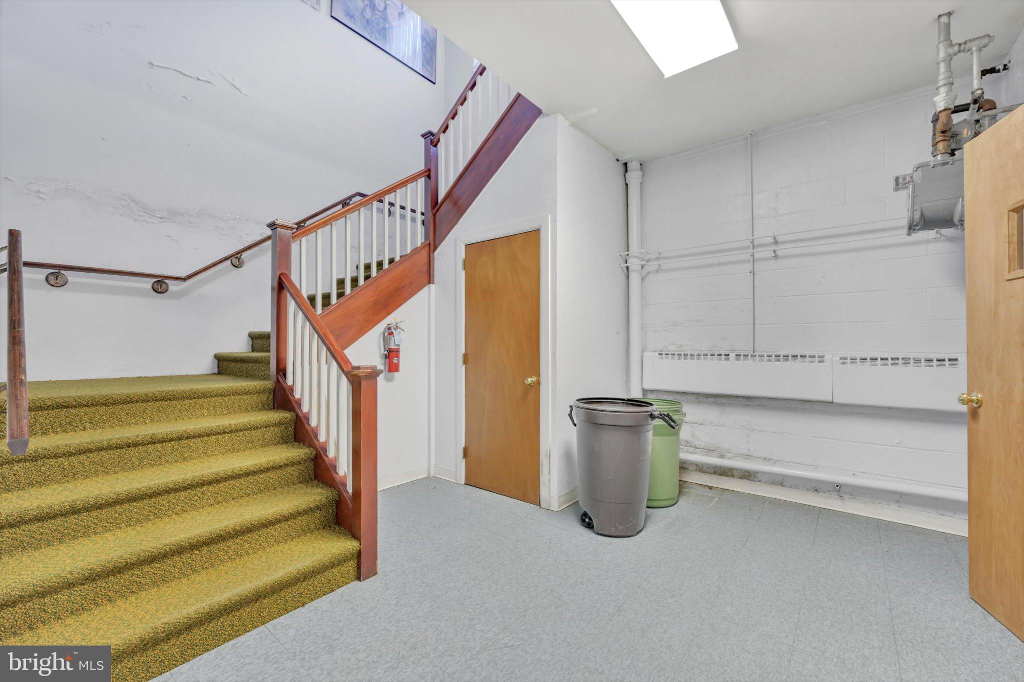 100 NEW HAVEN STREET 8