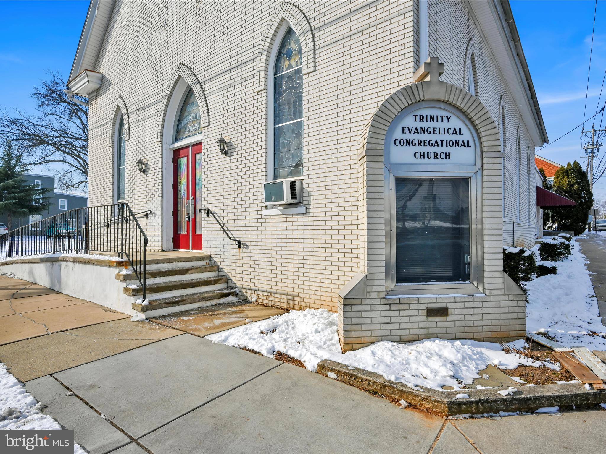 100 NEW HAVEN STREET 8