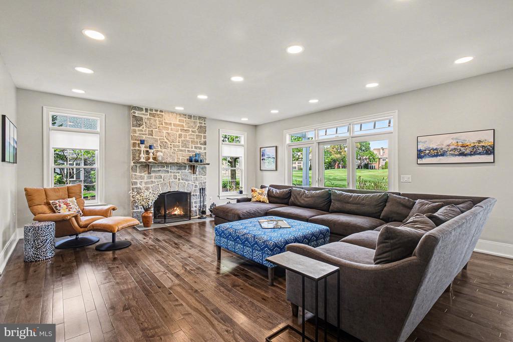 671 BENT CREEK DRIVE