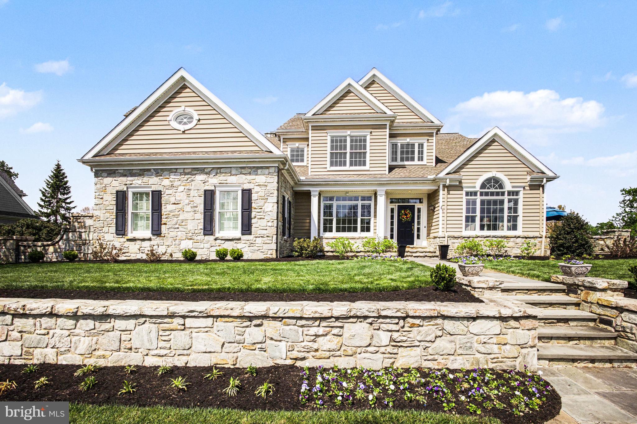 671 BENT CREEK DRIVE
