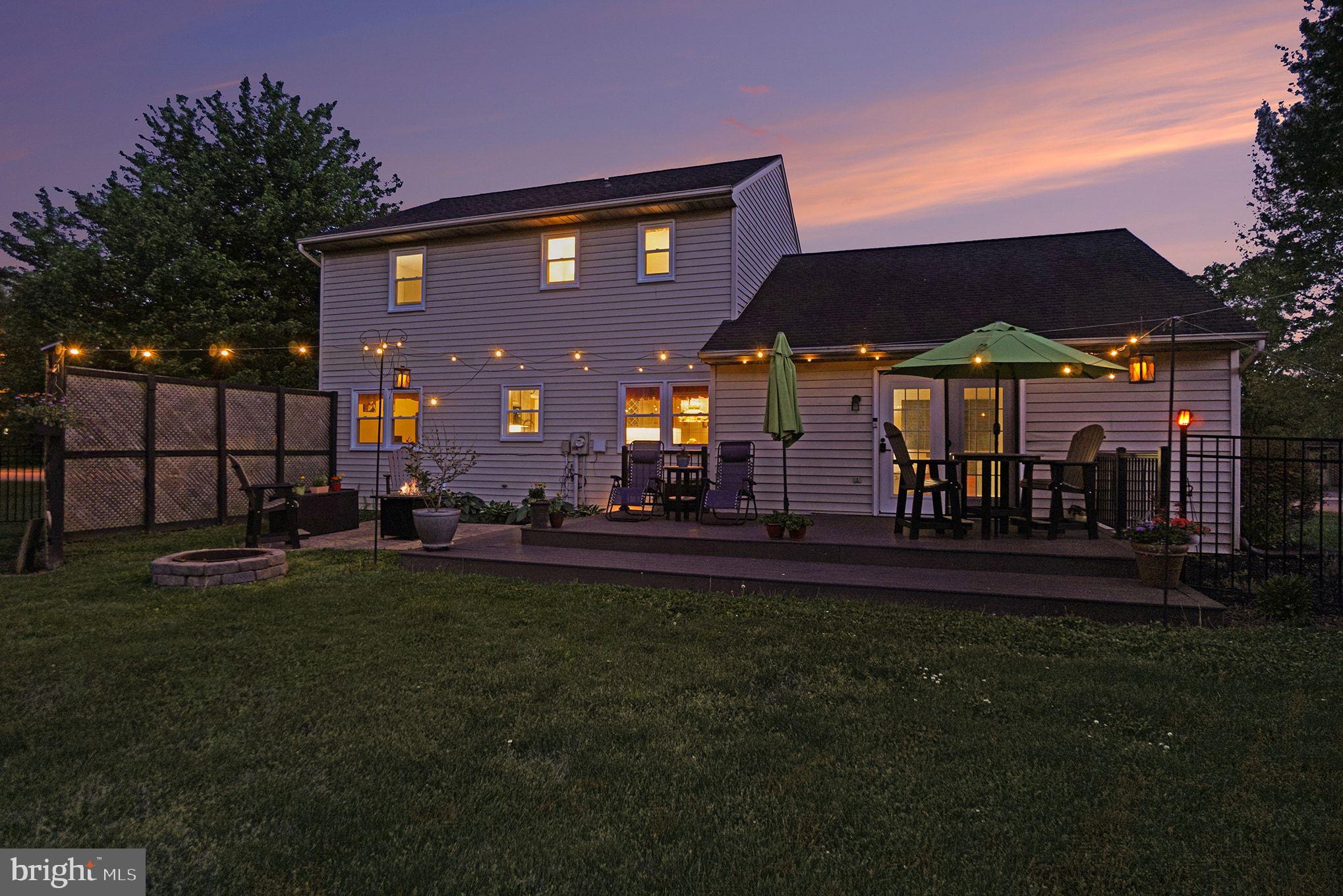 228 CLIFF LANE