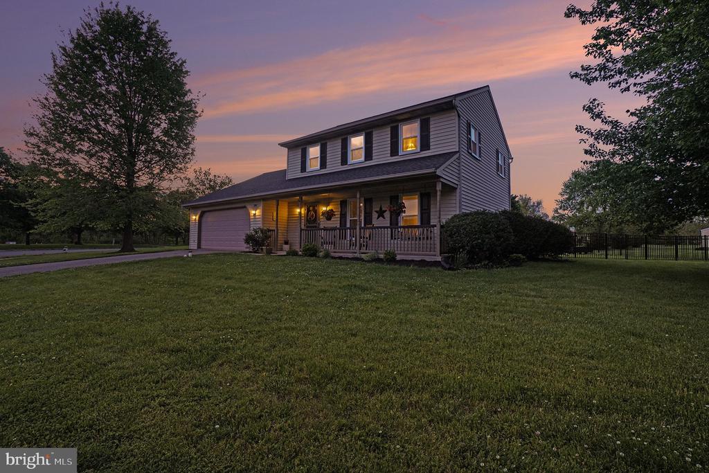 228 CLIFF LANE