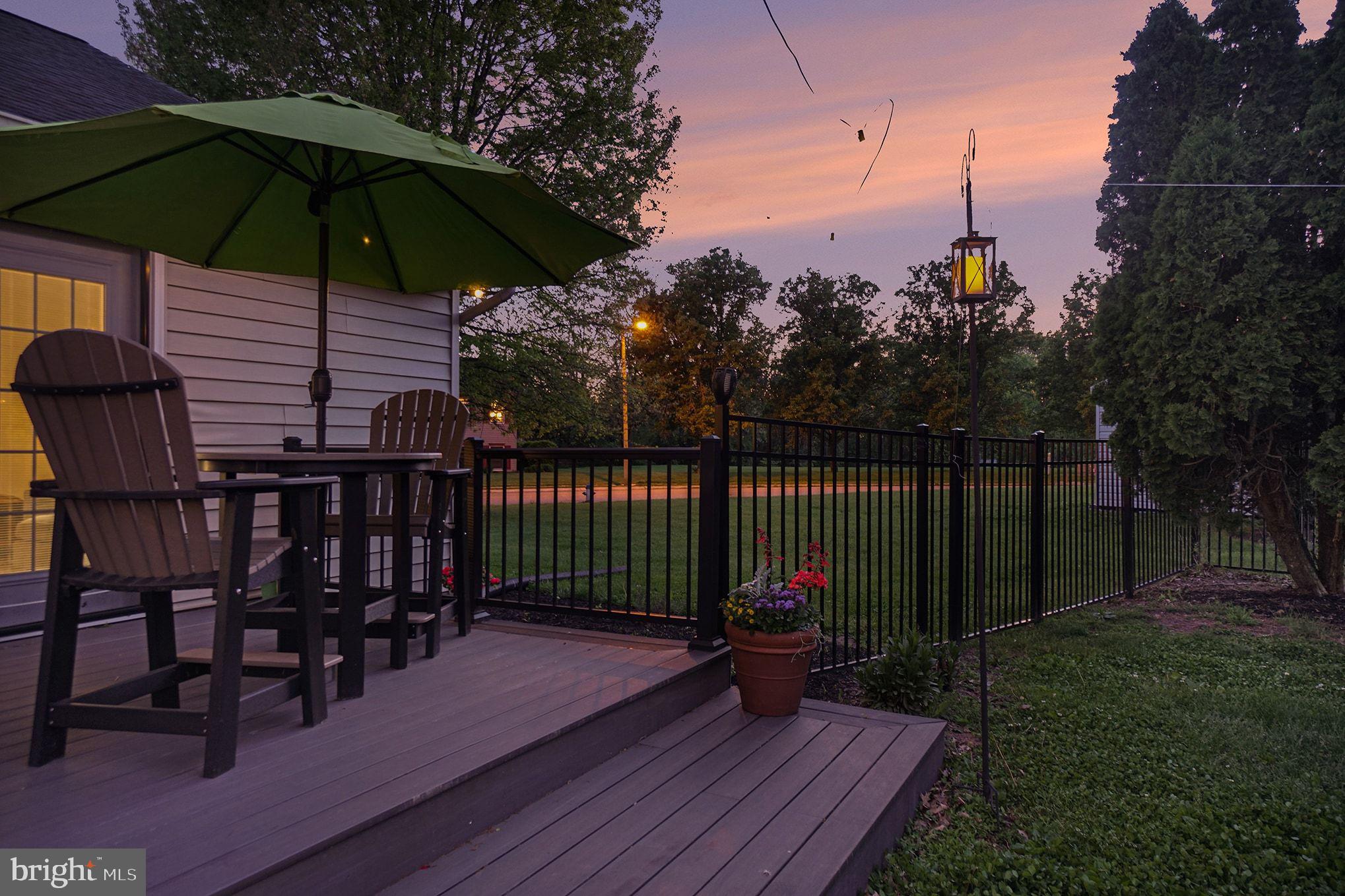 228 CLIFF LANE