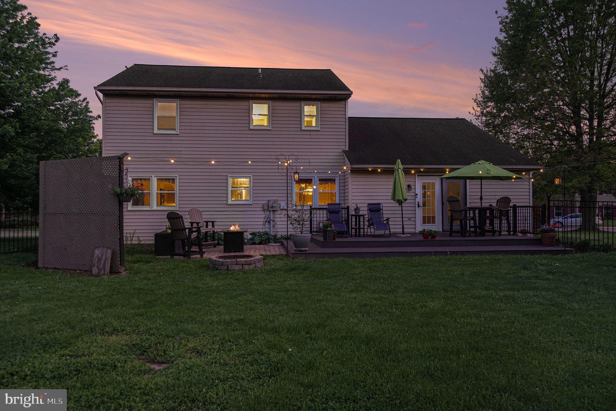 228 CLIFF LANE