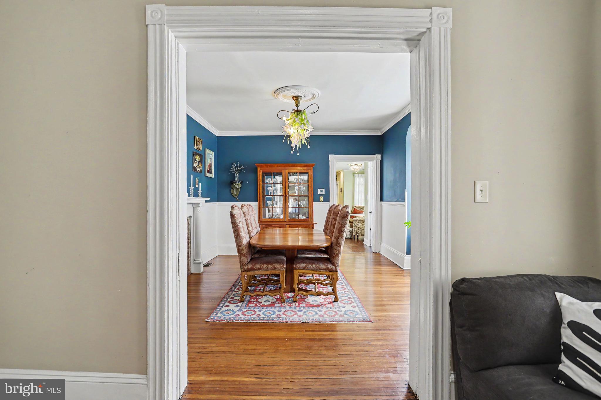 425 N QUEEN STREET
