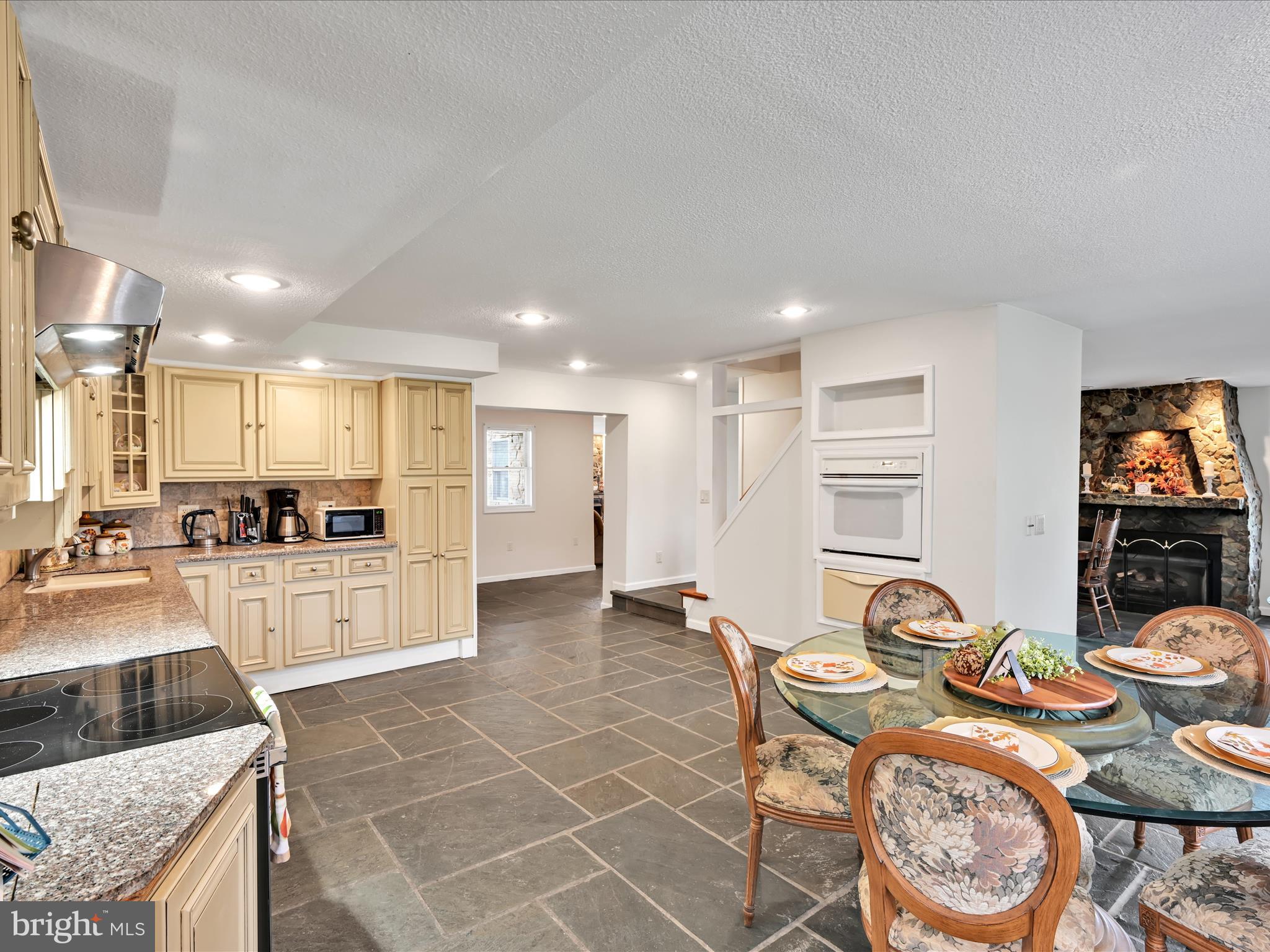 742 POWER ROAD