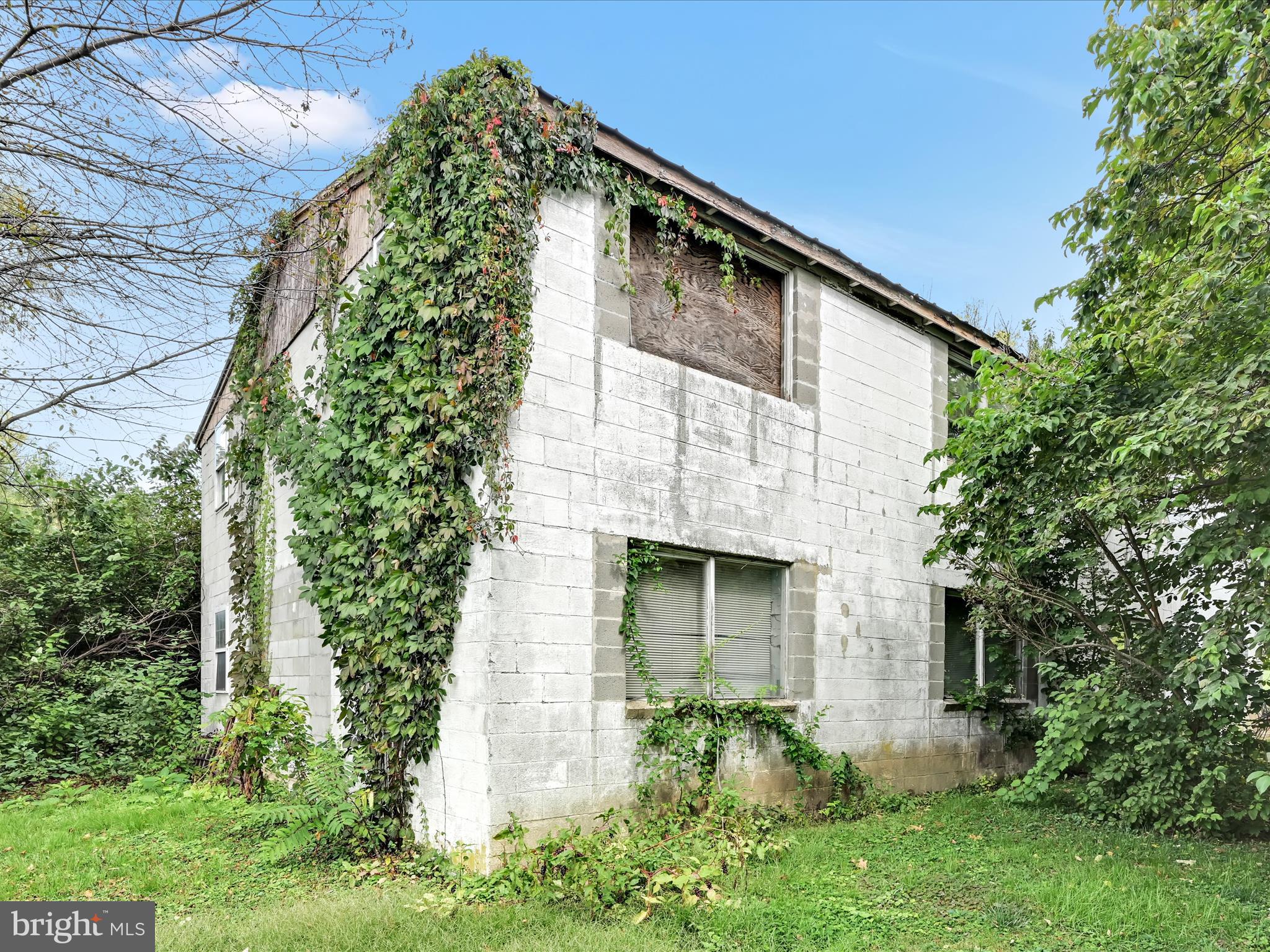 742 POWER ROAD