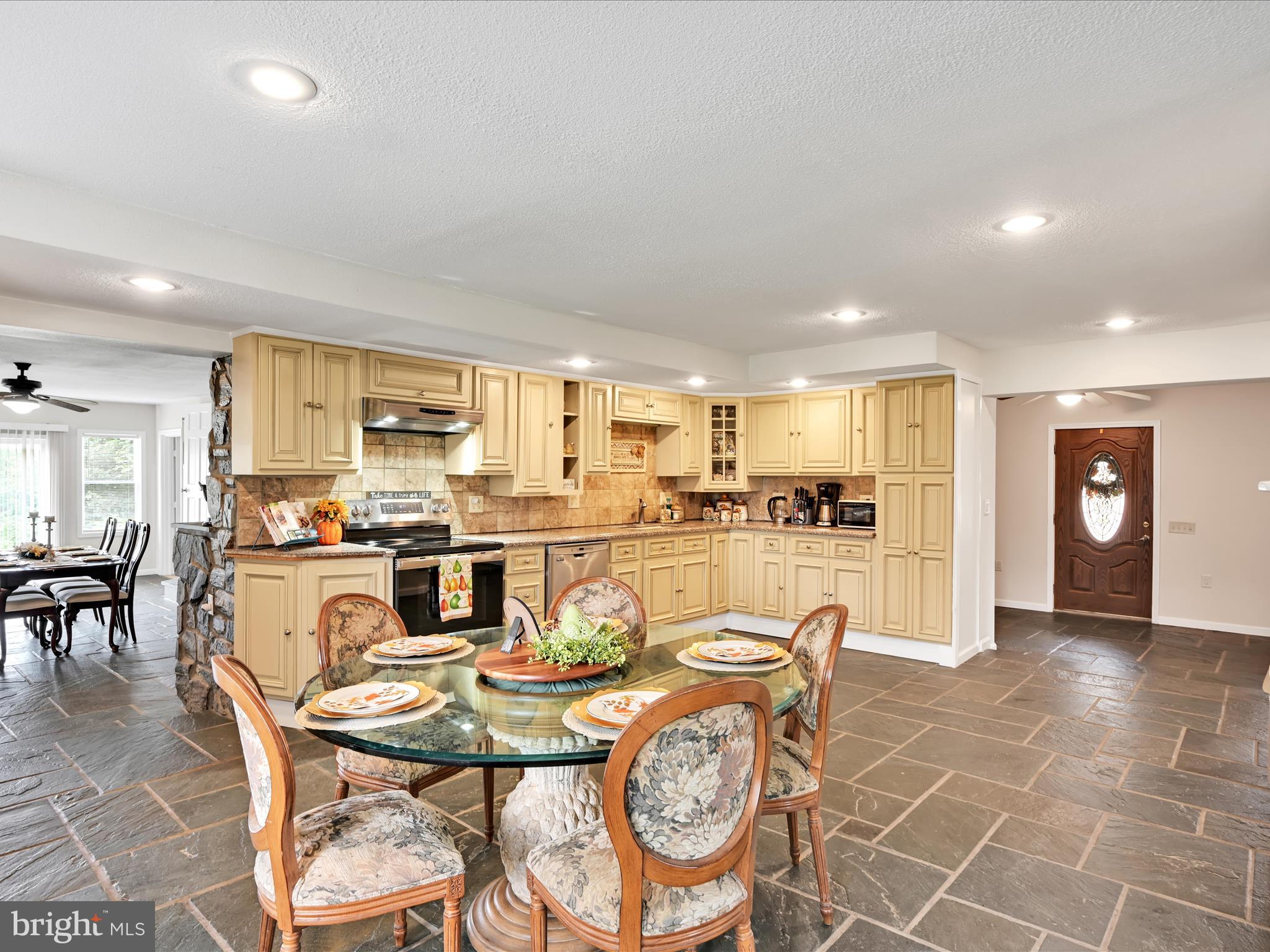 742 POWER ROAD