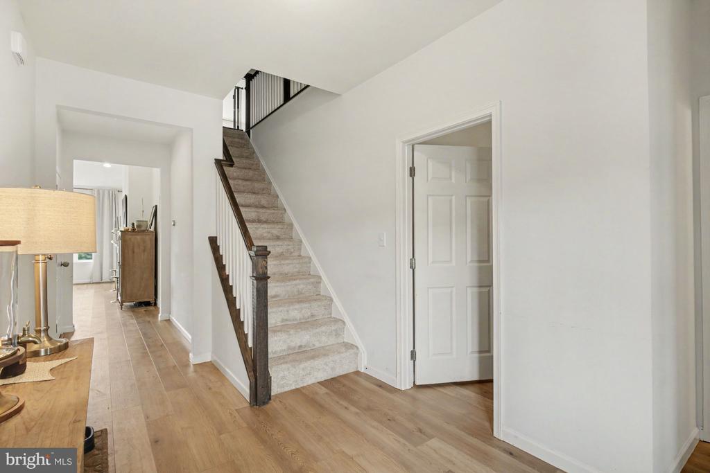 1223 HERSHEY LANE