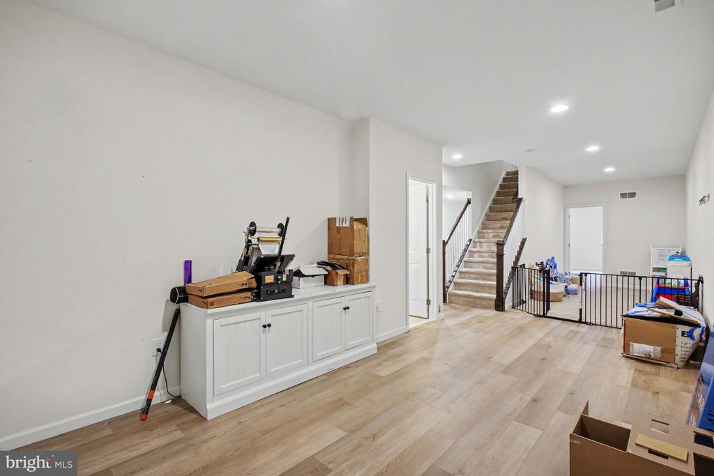1223 HERSHEY LANE