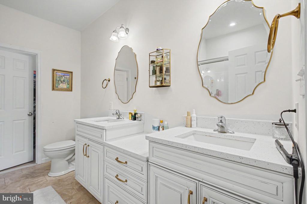 1223 HERSHEY LANE