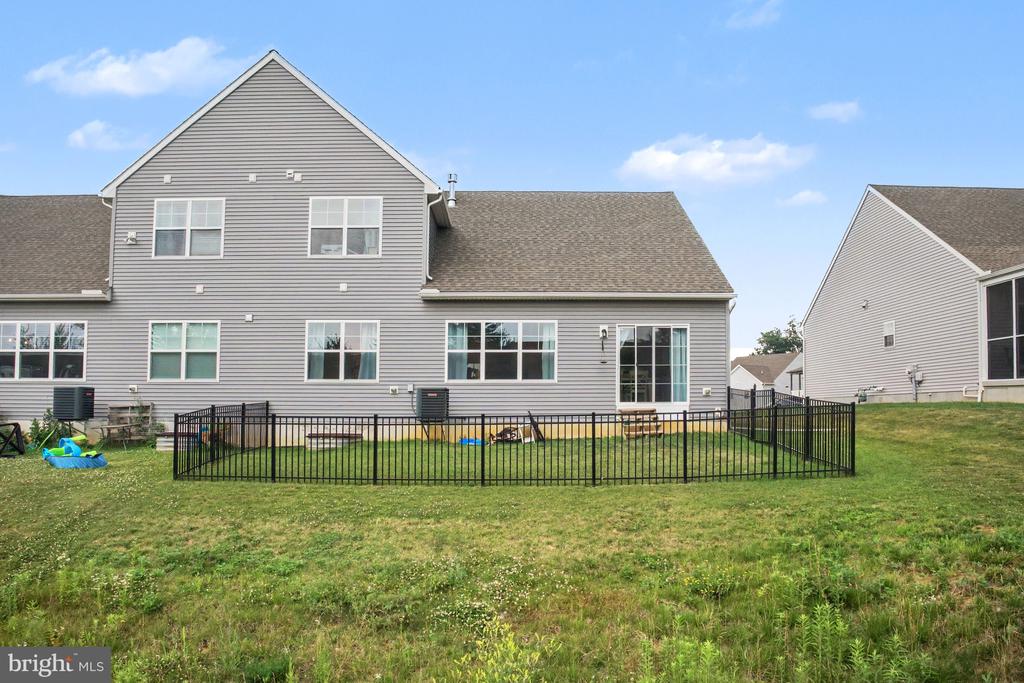 1223 HERSHEY LANE