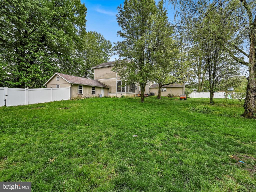 25 FREEMAN DRIVE