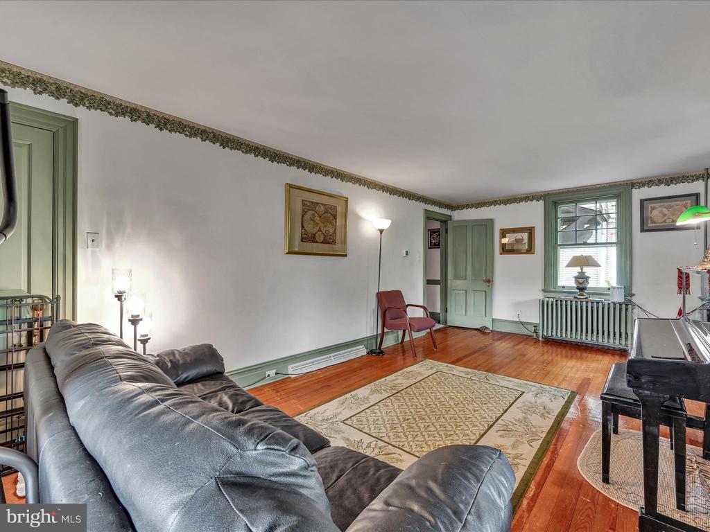 25 FREEMAN DRIVE
