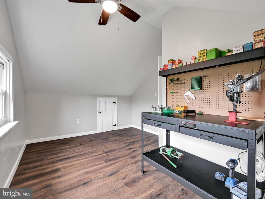 3304 GRANDVIEW ROAD