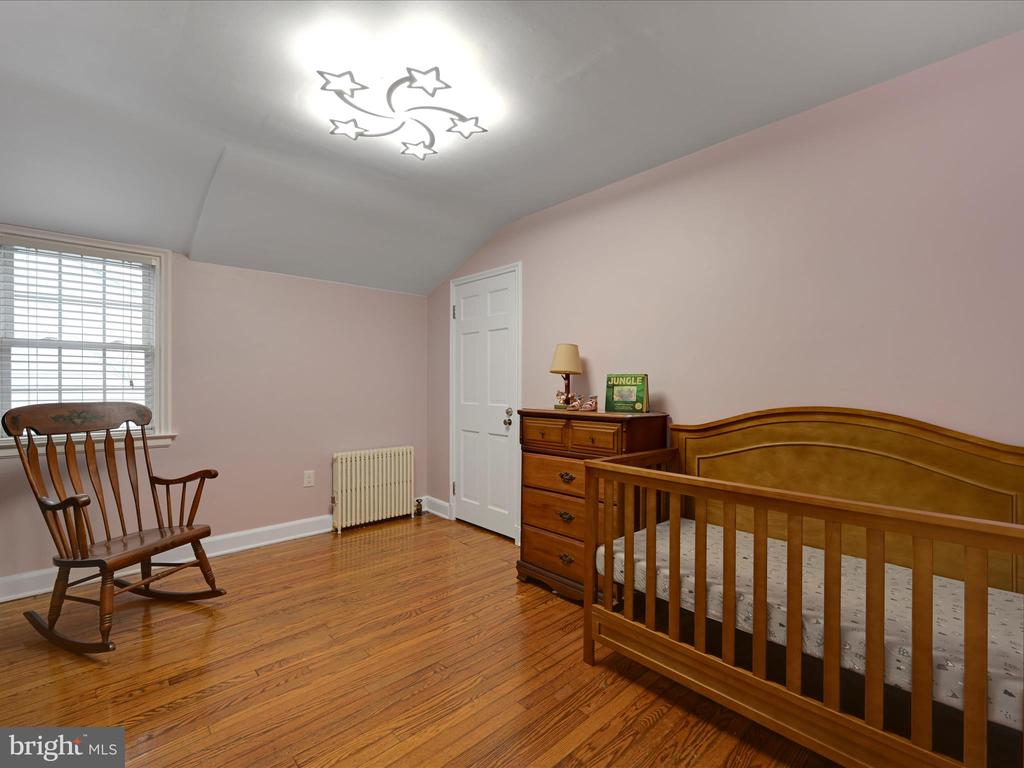 341 CRESTON ROAD