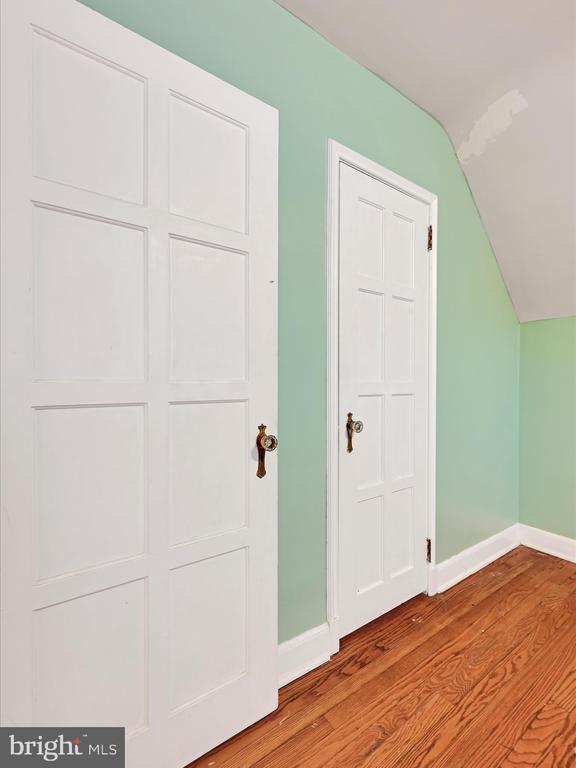 341 CRESTON ROAD
