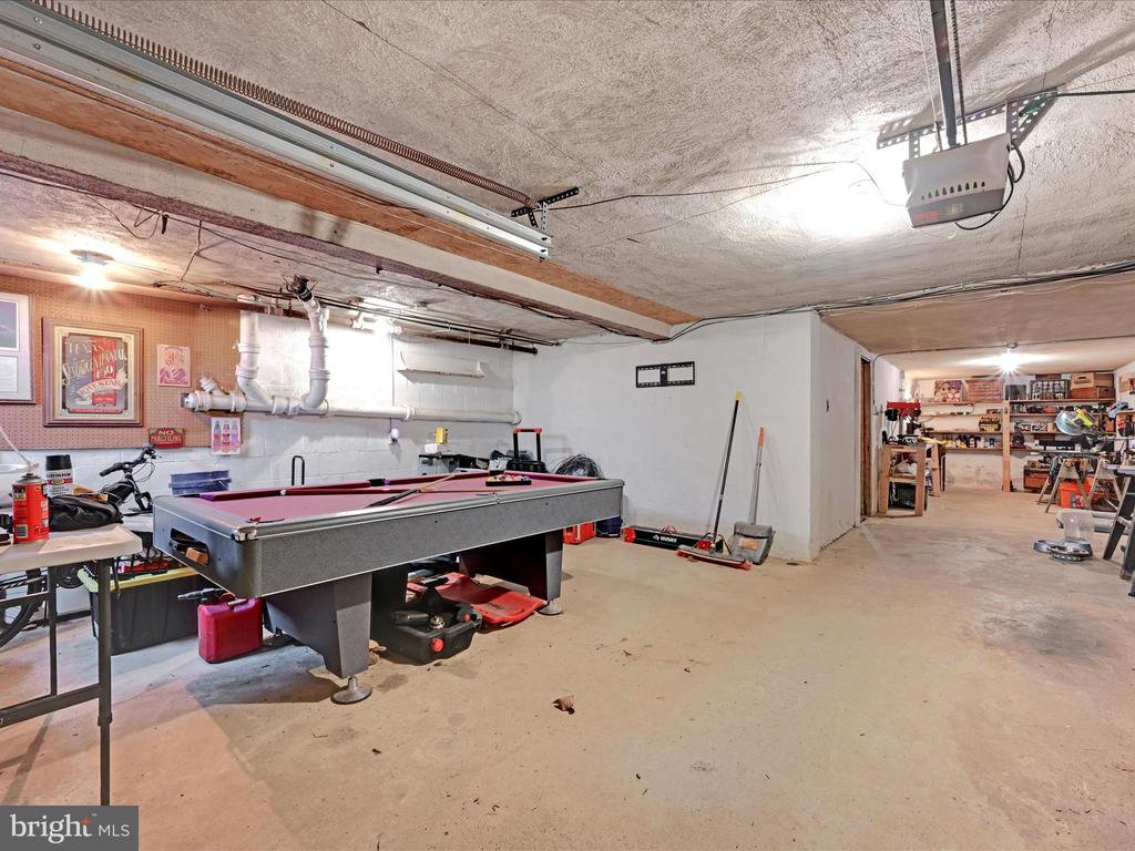 341 CRESTON ROAD