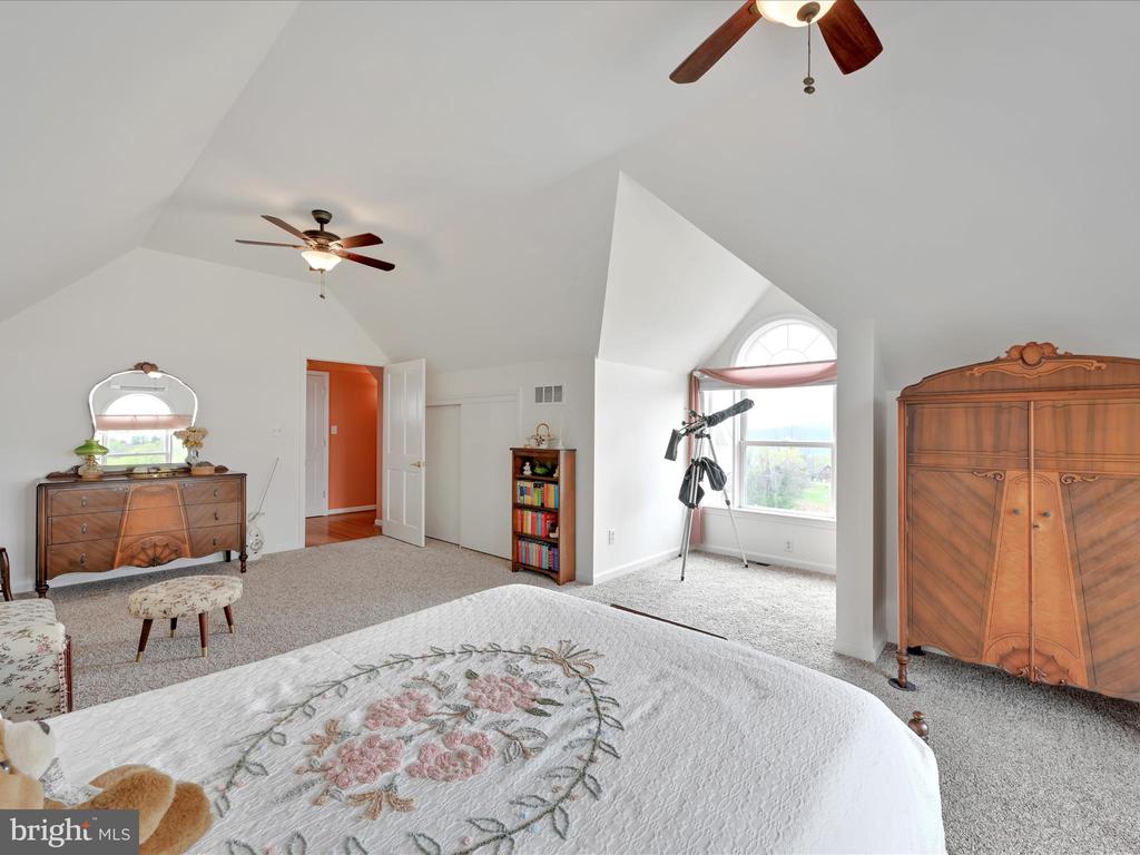 31 BLUE SKY DRIVE
